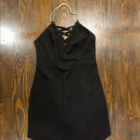 Chic Black Backless Dress - Picture 2 of 4